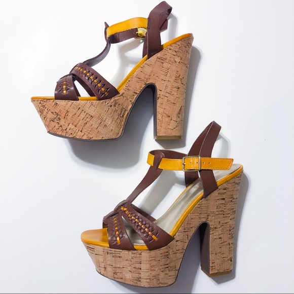 Bakers Shoes - Bakers Yellow & Brown Platform Heels Size 8 1/2